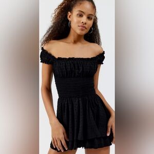 urban outfitters romper black XS